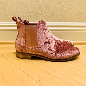 Toms Pink Velvet Ella Chelsea Boots 9.5